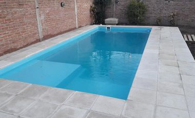 Casa 2 Plantas 3 dormitorios Longchamps Apta Permuta!!