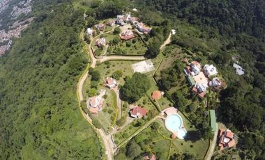 SE VENDEN LOTES EN CONJUNTO CERRADO EN FLORIDABLANCA SANTANDER