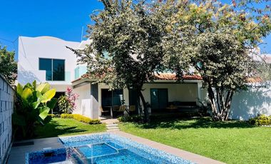 Casa en Fraccionamiento en Lomas de Jiutepec Jiutepec - ROQ-1257-Fr