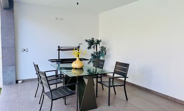 Casa en Fraccionamiento en Lomas de Jiutepec Jiutepec - ROQ-1257-Fr