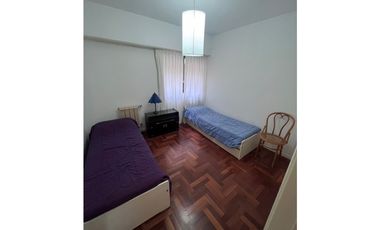 Departamento 3 amb con dependencia y cochera. Zona Torreón