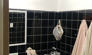 VENDE DEPARTAMENTO AMPLIO CUARTA SECCION ESTE