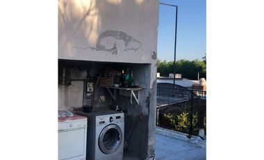 VENDE DEPARTAMENTO AMPLIO CUARTA SECCION ESTE