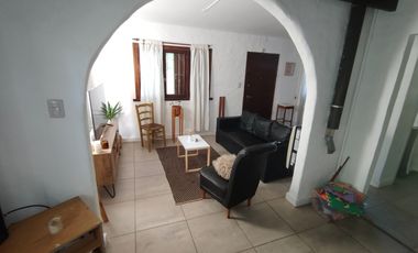 CASA EN PH  3 AMB  UNAMUN0 2406  GROSELLAR