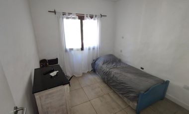CASA EN PH  3 AMB  UNAMUN0 2406  GROSELLAR
