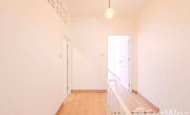 2 Bedrooms Townhouse for sale at Air Villa Village