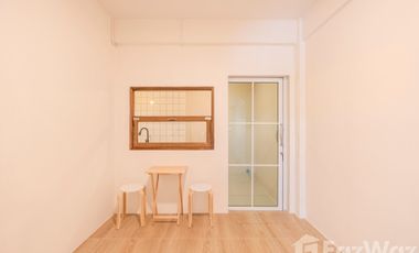 2 Bedrooms Townhouse for sale at Air Villa Village
