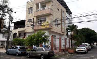 ALQUILO APARTAESTUDIO 2 AMBIENTES  EN LA FLORA CON SERVICIOS Y GARAJE