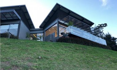 Venta o Arriendo de Casa Campestre en el Retiro