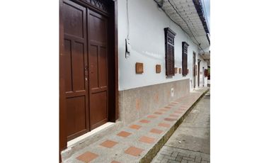CASA URBANA EN SANTO DOMINGO