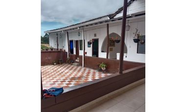 CASA URBANA EN SANTO DOMINGO