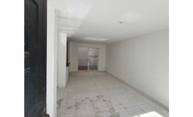 SE VENDE CASA BARRIO DANGOND