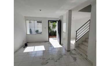 SE VENDE CASA BARRIO DANGOND