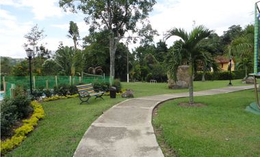 Vendo Casa Campestre en La Vega Cundinamarca.