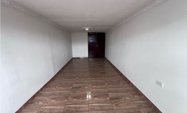 SE ARRIENDA CASA EN BARRIO CARVAJAL