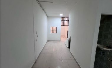 SE ARRIENDA CASA EN BARRIO CARVAJAL