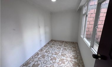 SE ARRIENDA CASA EN BARRIO CARVAJAL
