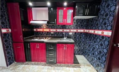 SE ARRIENDA CASA EN BARRIO CARVAJAL
