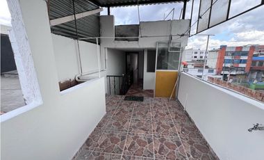 SE ARRIENDA CASA EN BARRIO CARVAJAL