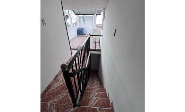 SE ARRIENDA CASA EN BARRIO CARVAJAL