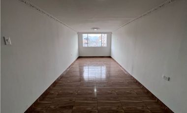 SE ARRIENDA CASA EN BARRIO CARVAJAL