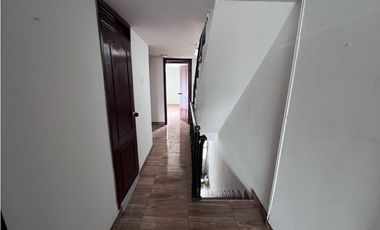 SE ARRIENDA CASA EN BARRIO CARVAJAL