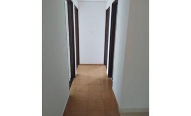 se vende apartamento  la floresta