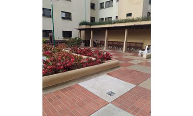 se vende apartamento  la floresta