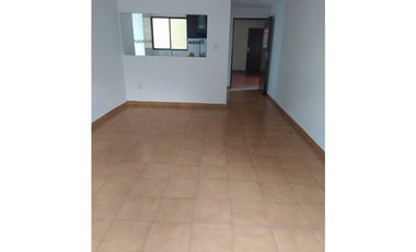 se vende apartamento  la floresta