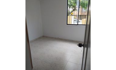 se vende apartamento  la floresta
