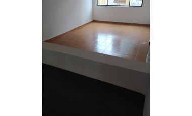 se vende apartamento  la floresta