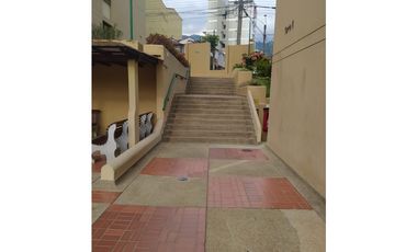 se vende apartamento  la floresta