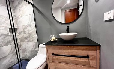 Amoblado HERMOSO Apartamento en Oviedo - Medellín