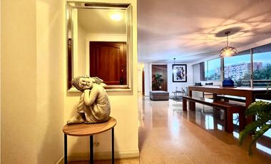 Amoblado HERMOSO Apartamento en Oviedo - Medellín
