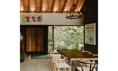 Venta casa cerca a Eafit Sector La Lorena