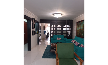 CASA EN VENTA / ALTOS DEL CACIQUE CONJUNTO PALMERAS