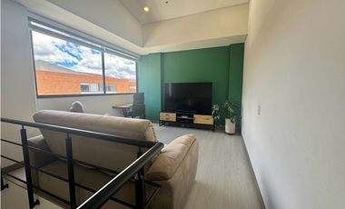 Arriendo casa campestre esquinera de dos niveles en Cajicá.