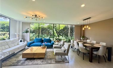 Arriendo casa campestre esquinera de dos niveles en Cajicá.