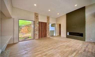 Casa Moderna Sin Administracion Variante Aeropuerto (Rionegro)