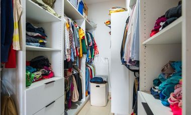 VENDO APARTAMENTO AMOBLADO EN AVENIDA BALBOA PH VISTA DE MAR (9)