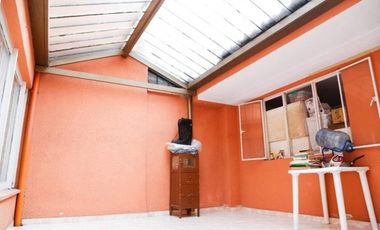 CASA EN VENTA, BARRIO EL POLO - BOGOTA.