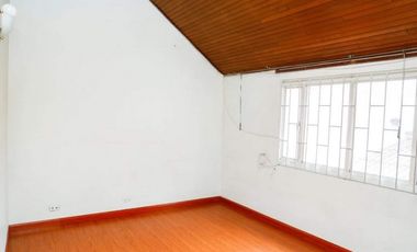 CASA EN VENTA, BARRIO EL POLO - BOGOTA.