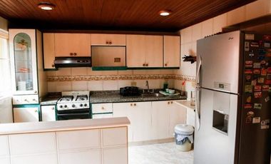 CASA EN VENTA, BARRIO EL POLO - BOGOTA.