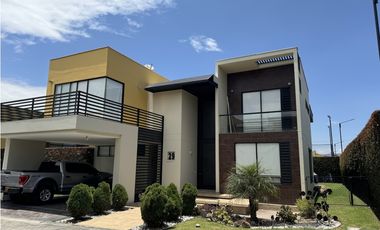 CASA EN VENTA, CONJUNTO VILA STYLE HOUSE, COTA