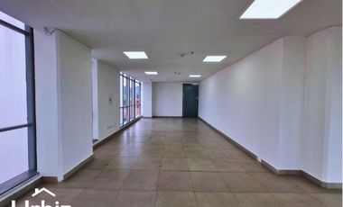 Arriendo Oficina de 160 m² en la Autopista Norte - Ascensor Panorámico