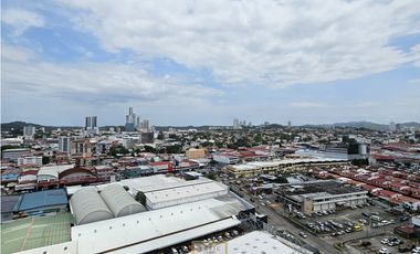 Apartamento en venta en Vía España, Carrasquilla, Park Square. E.R.