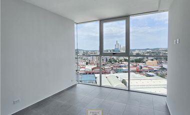 Apartamento en venta en Vía España, Carrasquilla, Park Square. E.R.