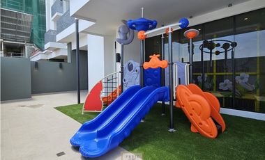 Apartamento en venta en Vía España, Carrasquilla, Park Square. E.R.