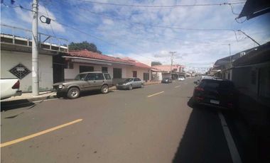 SE VENDE LOCAL COMERCIAL CERCA A CENTRAL DE CHITRE