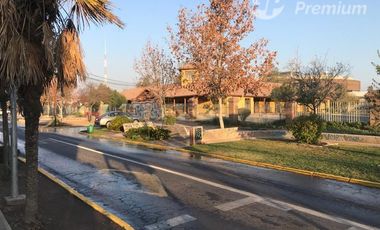 Casa en Venta en Avenida Alejandro Guzmán con Padre Hurtado a pasos de Municipalidad y Registro Civil